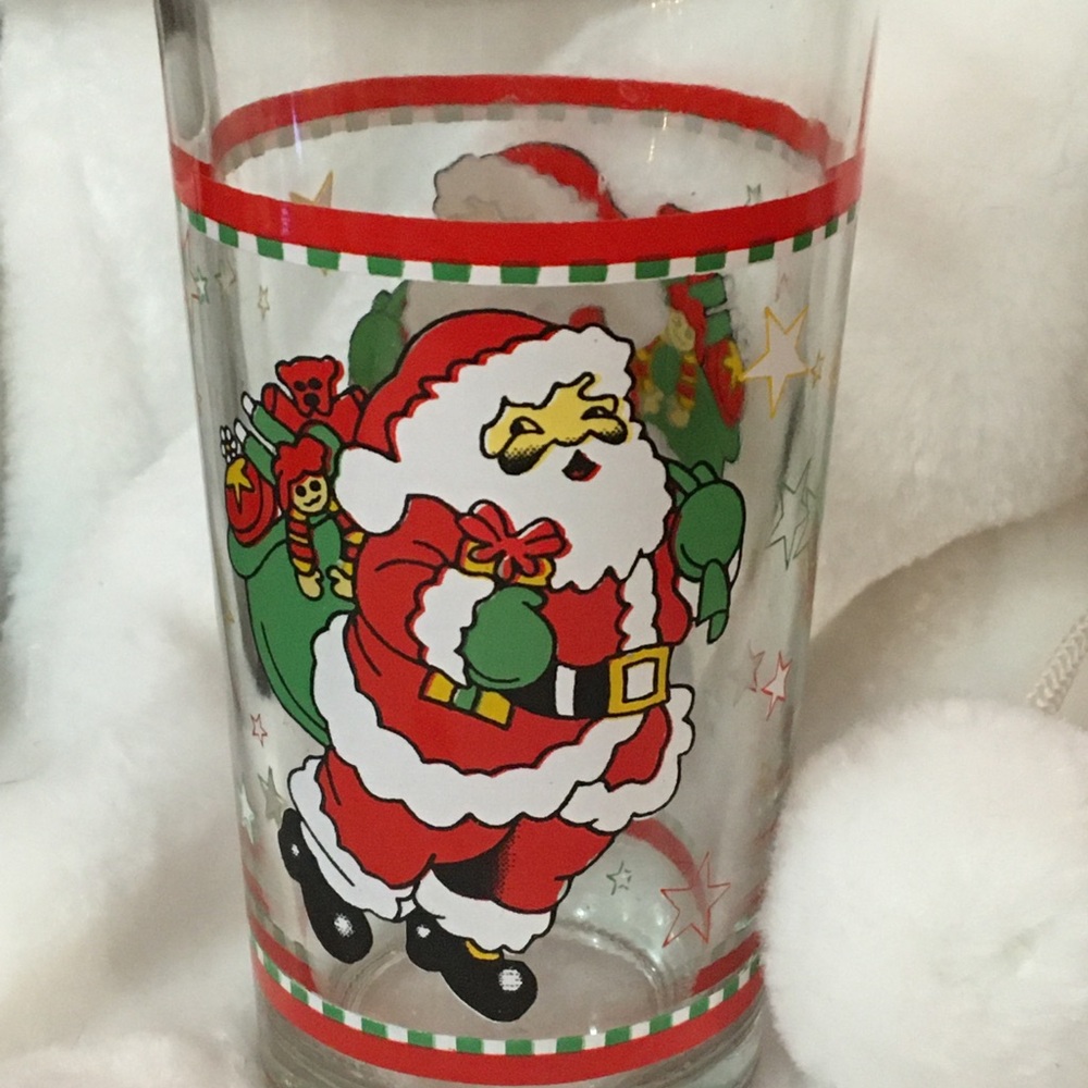 Santa Claus Holiday Glass Tumbler